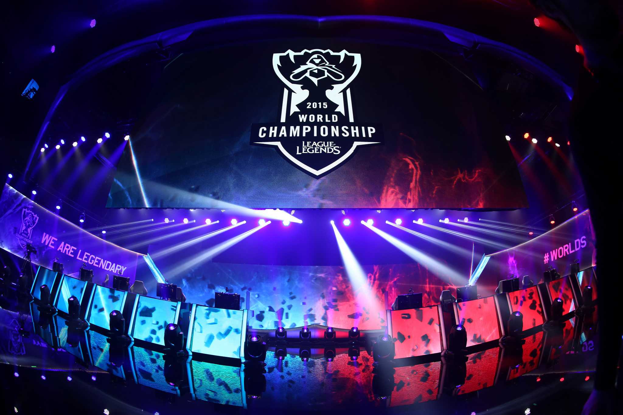 Jeorge 主宰比赛，将Nouns送入美洲RMR，战胜了 NRG