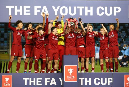 接班范戴克！曝利物浦求购德国主力中卫 多特开价5000万镑